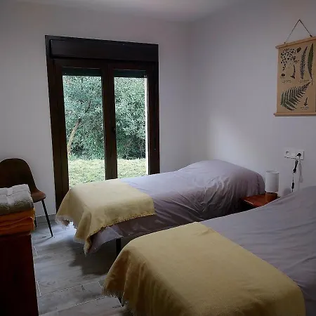 Holiday home Tabara, A Orillas Del Rio Soto Del Barco